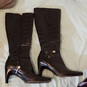 Heeled Antonio Melani boots